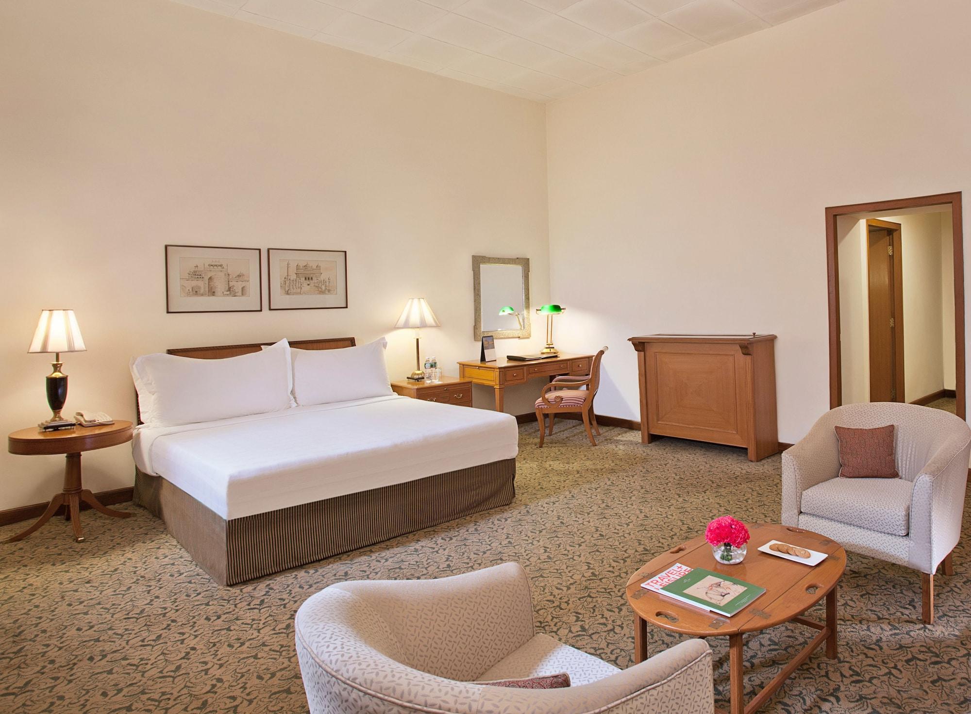 โรงแรมเมเดน นิวเดลี ภายนอก รูปภาพ A room at the Taj Mahal Palace