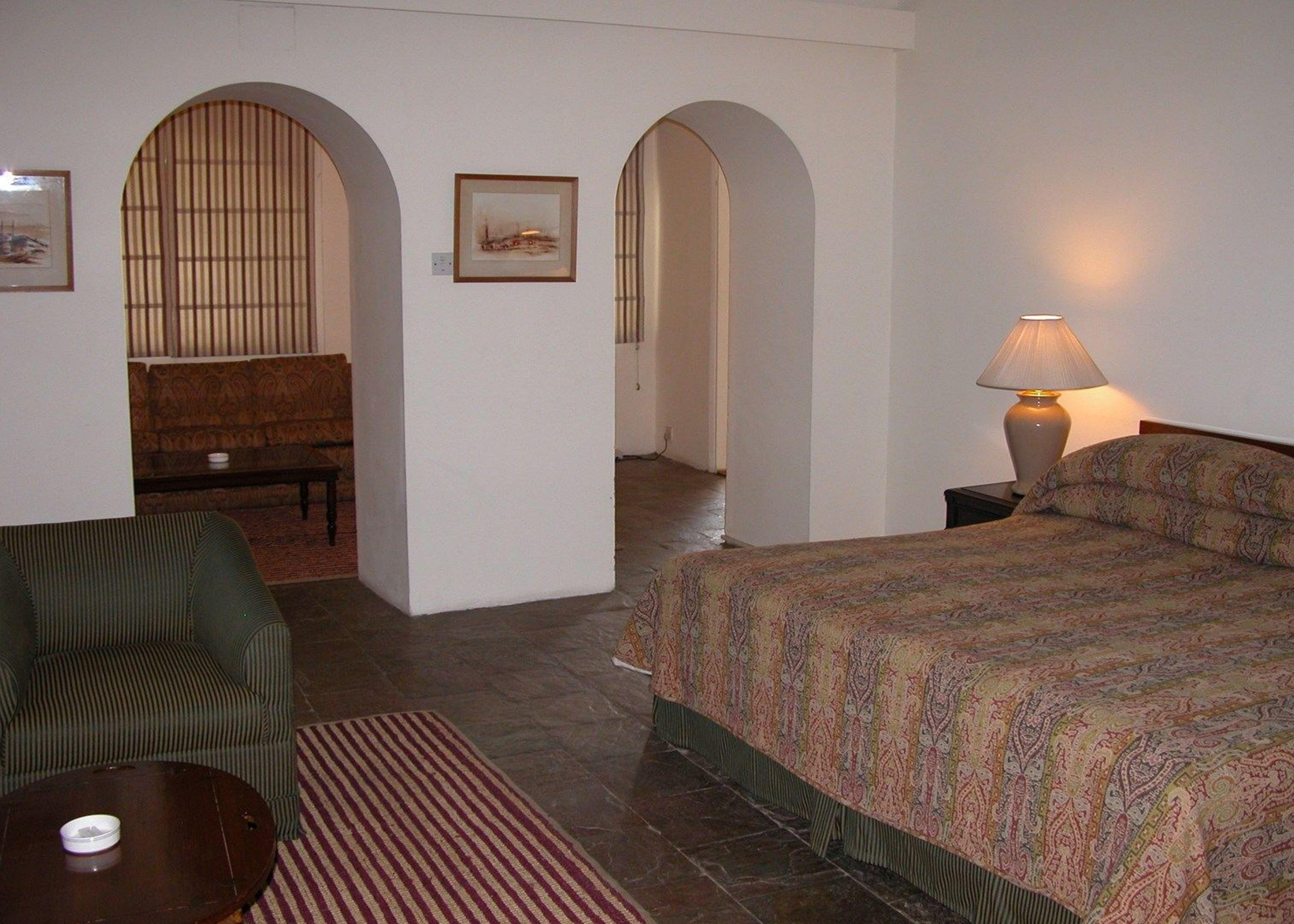 โรงแรมเมเดน นิวเดลี ภายนอก รูปภาพ A room at the Hotel Monte Vista