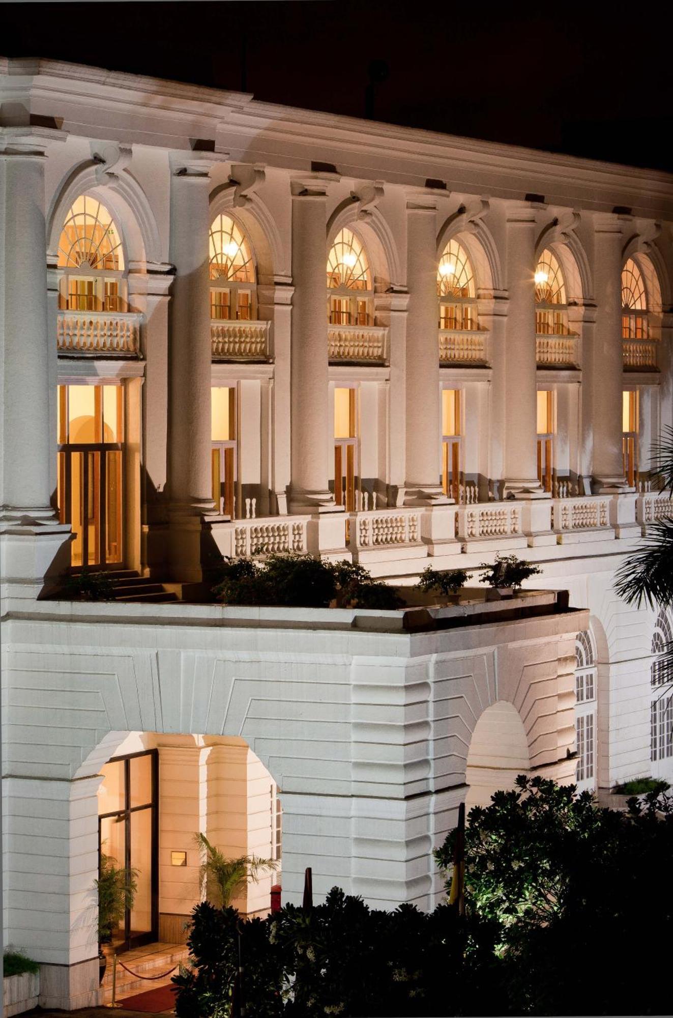 โรงแรมเมเดน นิวเดลี ภายนอก รูปภาพ The organ at the St. George Temple
