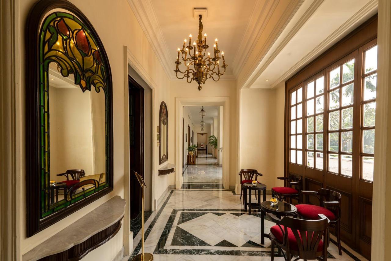 โรงแรมเมเดน นิวเดลี ภายนอก รูปภาพ Interior of the hotel